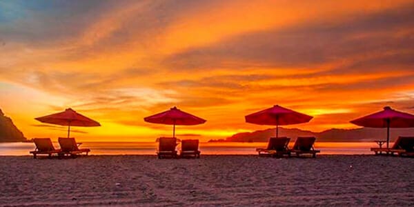Daftar Wisata Pantai Di Jawa Timur Yang Eksotis Wajib Dikunjungi
